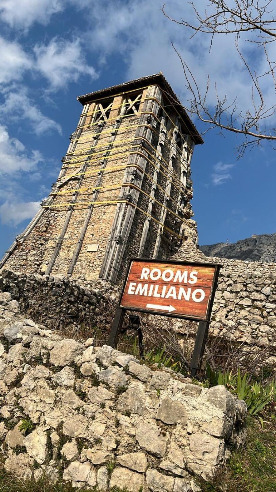 Rooms Emiliano Castle Of Kruja Dış mekan fotoğraf