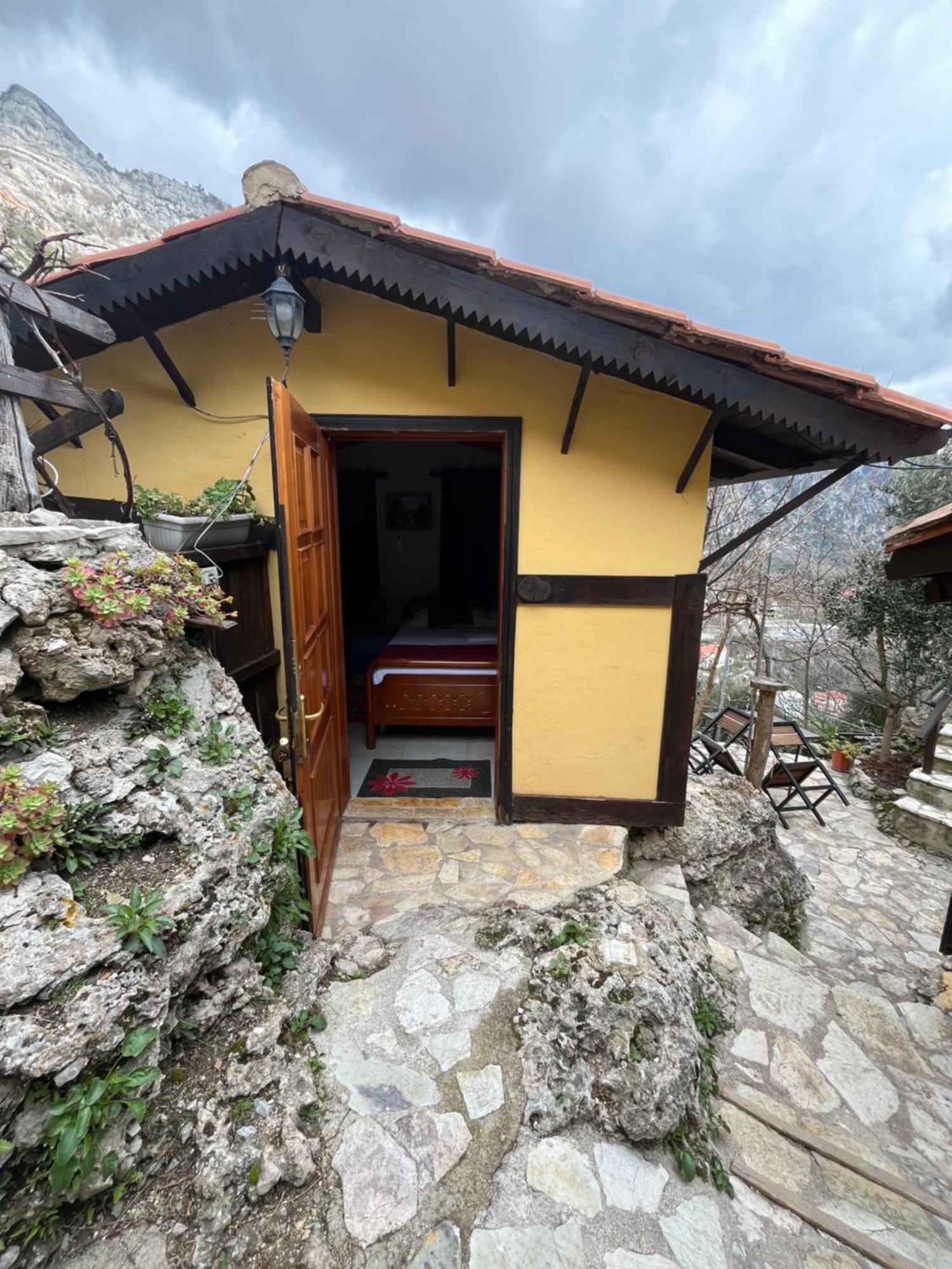 Rooms Emiliano Castle Of Kruja Dış mekan fotoğraf