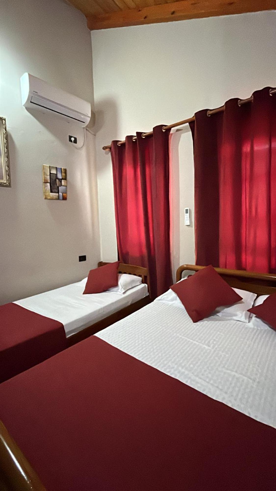 Rooms Emiliano Castle Of Kruja Oda fotoğraf